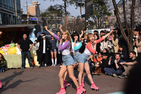 OH MY GIRL 弘大 #11