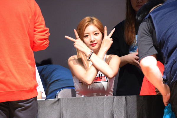 LABOUM #35