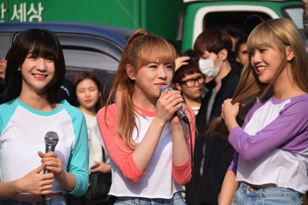 OH MY GIRL 弘大 #5