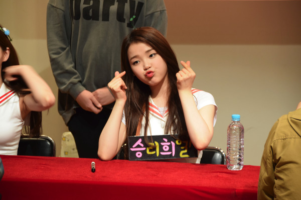 OH MY GIRL #29