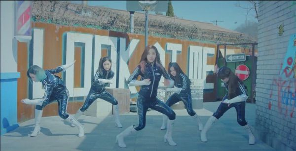 CRAYON POP
