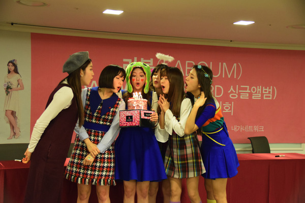 LABOUM #36