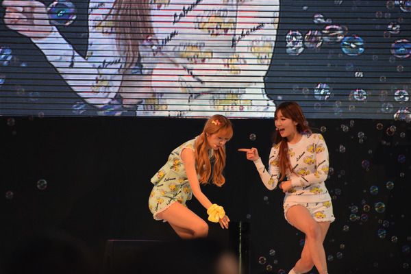 LABOUM #25
