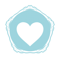 5角形の枠に白抜きハート水色