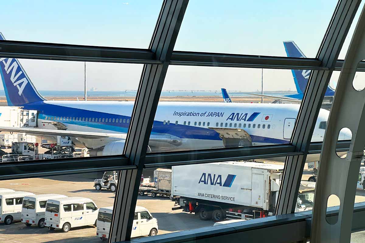 ANAプレミアムクラス搭乗記 555便・国際線機材76E : ANA・JAL陸マイラー先輩方のマイル知恵