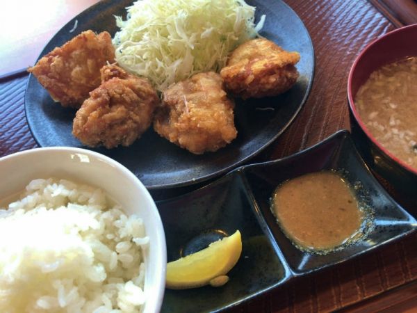 【出張のご飯】から好しの唐揚げ定食