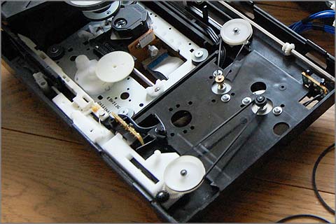 3連装CDプレーヤー (ONKYO C-707CHX) を修理する : Jazz工房 3連装CDプレーヤー (ONKYO C-707CHX) を修理する : Jazz工房
