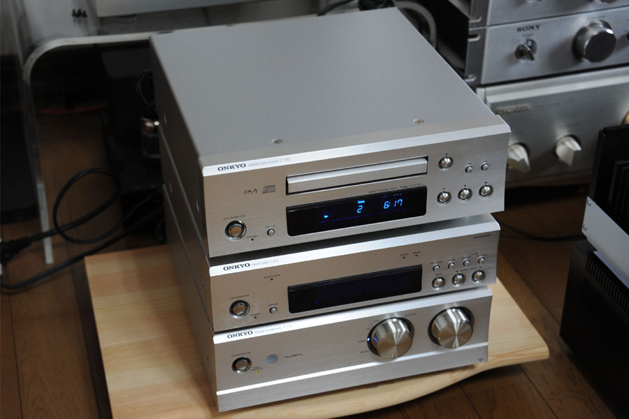 ONKYO CDプレーヤー C-733 リペア : Jazz工房Nishimuraの徒然 ONKYO CDプレーヤー C-733 リペア : Jazz工房Nishimuraの徒然