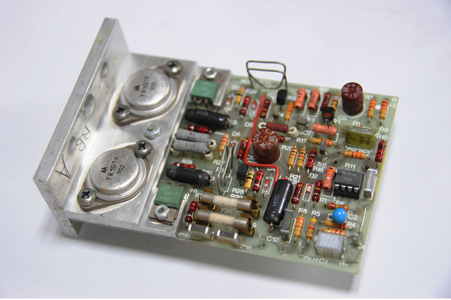 QUAD405パワーアンプをリペアする : Jazz工房Nishimuraの徒然 QUAD405パワーアンプをリペアする : Jazz工房Nishimuraの徒然