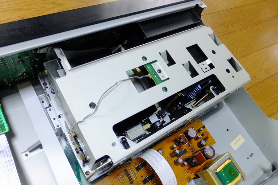 SONY 10連装CDプレーヤー、CDP-C910の修理復活 : Jazz工房 SONY 10連装CDプレーヤー、CDP-C910の修理復活 : Jazz工房