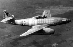 Messerschmitt_Me_262_050606-F-1234P-055