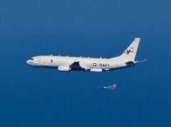 P-8A_Poseidon_of_VP-16_dropping_torpedo_in_2013