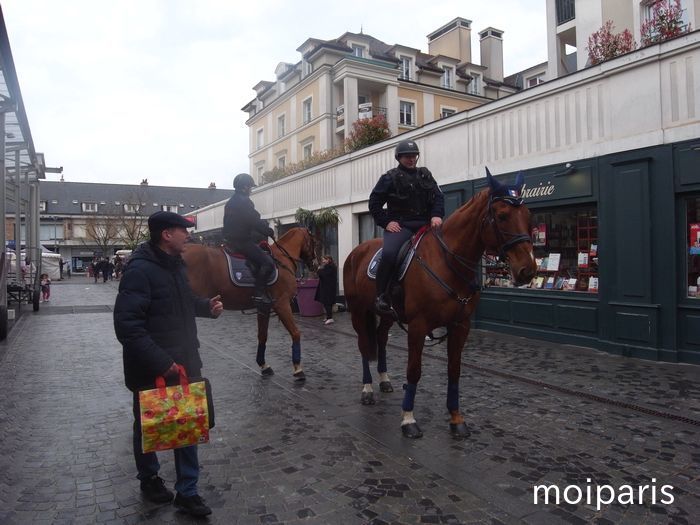 3MitfEAjqk2Zs661522676839_1522676932[1]