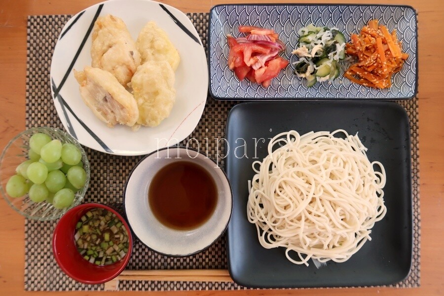 とっておき讃岐うどんと残念あんずでタルト