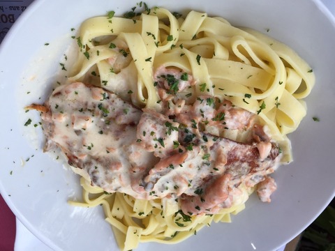 クリームパスタ