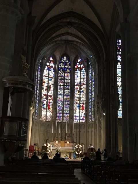 聖堂ステンドグラス