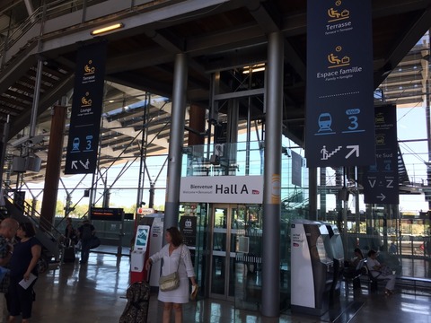 カルカソンヌ駅構内