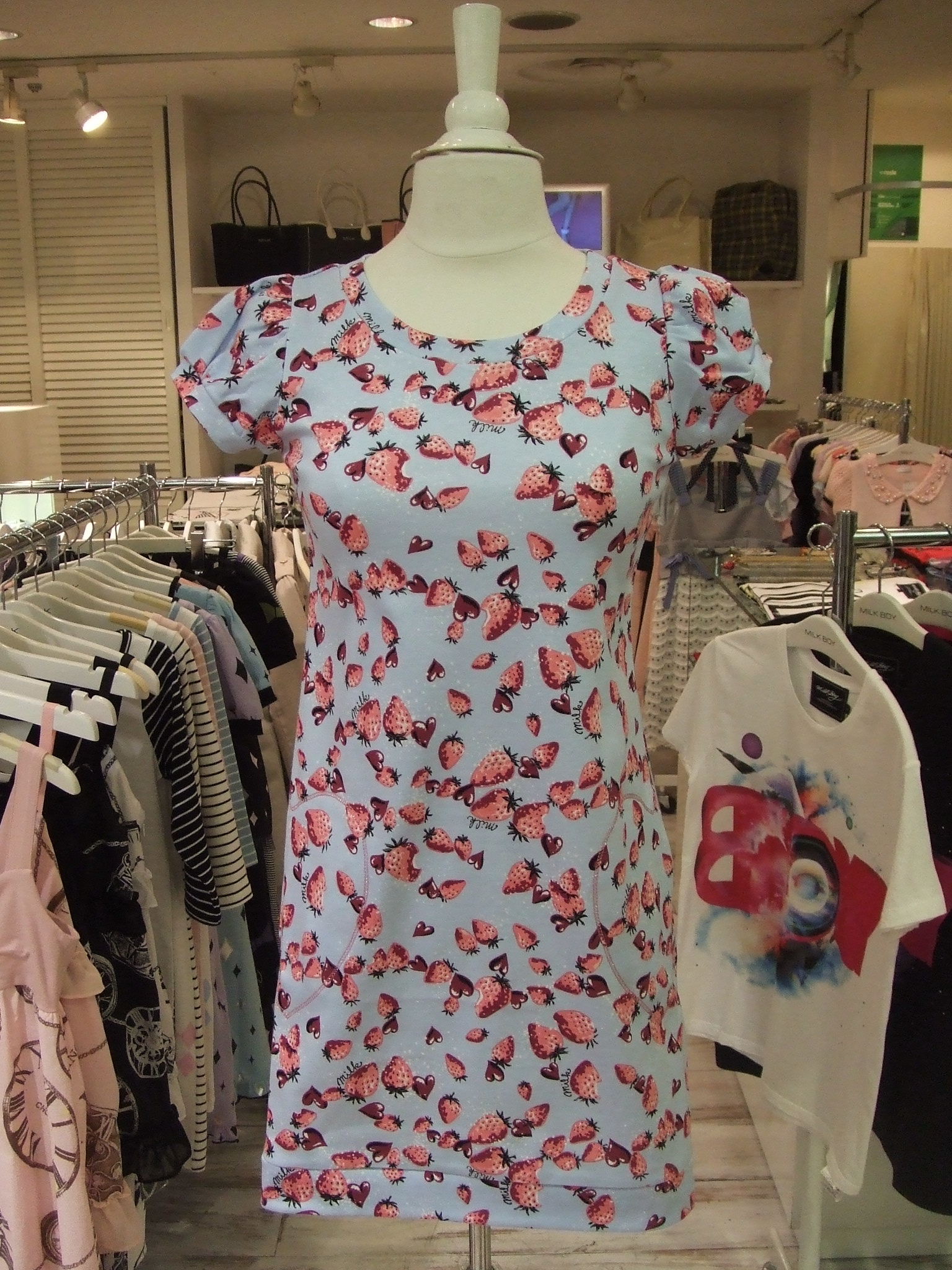 MILK〉 スプラッシュベリーワンピース : MILK MILKBOY SAPPORO BLOG 