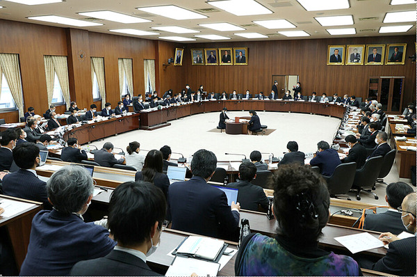 憲法審査会.psd