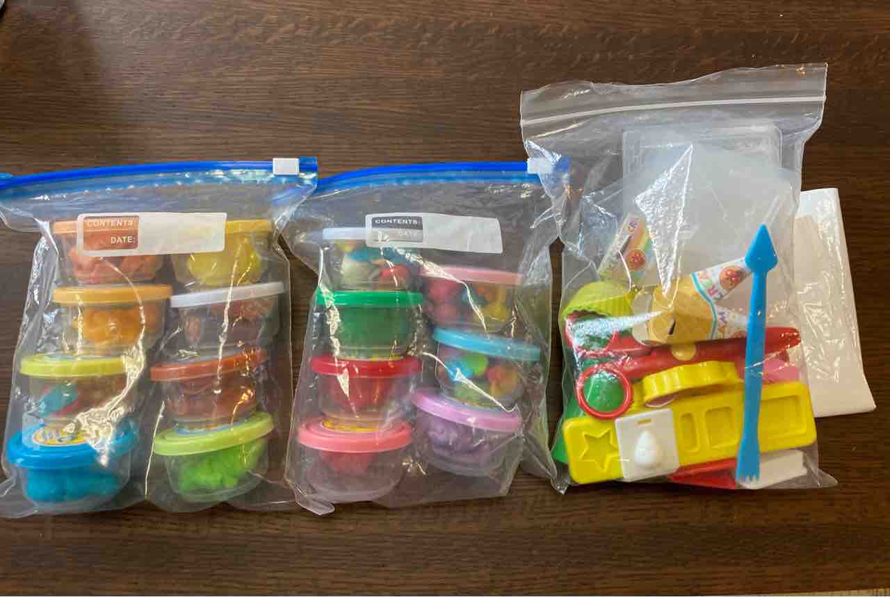 2歳3歳4歳 子ども粘土は米か小麦か グミの型で遊ぶのがおすすめ おひとりさま 高齢シンママの徒然