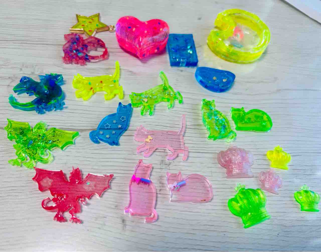UVレジンデビュー 子どもより親がハマるパターン : おひとりさま→高齢