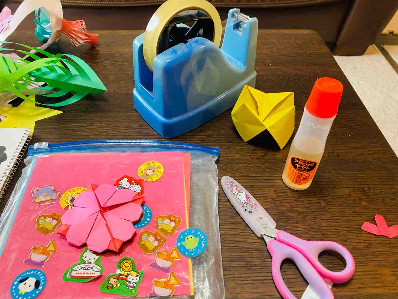 2歳3歳4歳女の子 折り紙 切り紙 おうち遊び おひとりさま 高齢シンママの徒然 2歳3歳4歳女の子 折り紙 切り紙 おうち遊び おひとりさま 高齢シンママの徒然