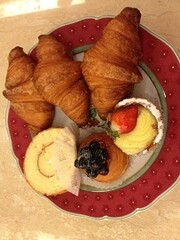 OPERA ケーキ屋さん 台湾・高雄 : みみみちゃちゃボヌールモナ日記 (台湾・高雄→日本)