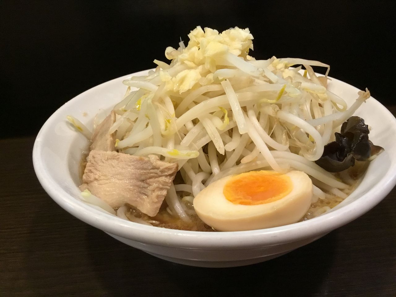 突きつけられるアイデンティティーの限界 ぽっぽ屋本店 の麺抜きラーメンは果たしてラーメンなのか 東京別視点ガイド 突きつけられるアイデンティティーの限界 ぽっぽ屋本店 の麺抜きラーメンは果たしてラーメンなのか 東京別視点ガイド