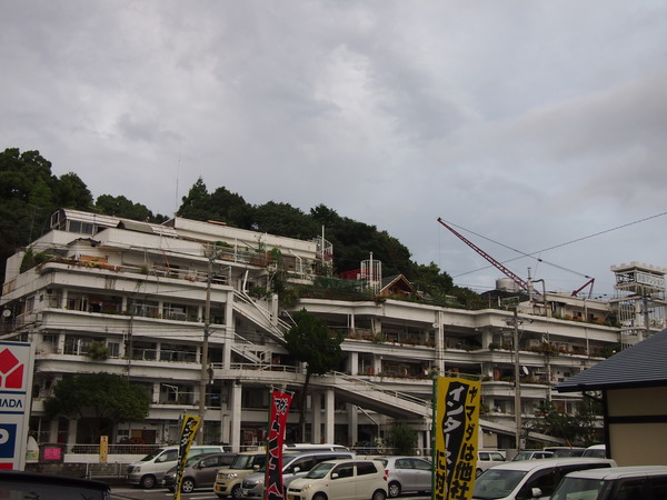 P8247748
