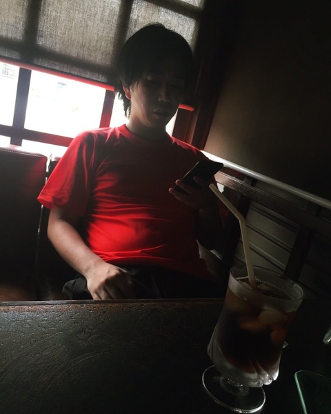 DDymCxsUIAEF5rr