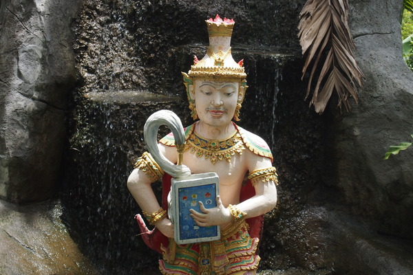 P8154398