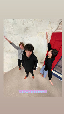 32752DB4-A267-49E4-8414-104153C3B077