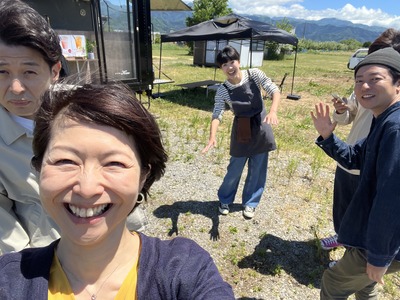 FE30C4A6-3580-485D-883F-CB0E3F5755B2