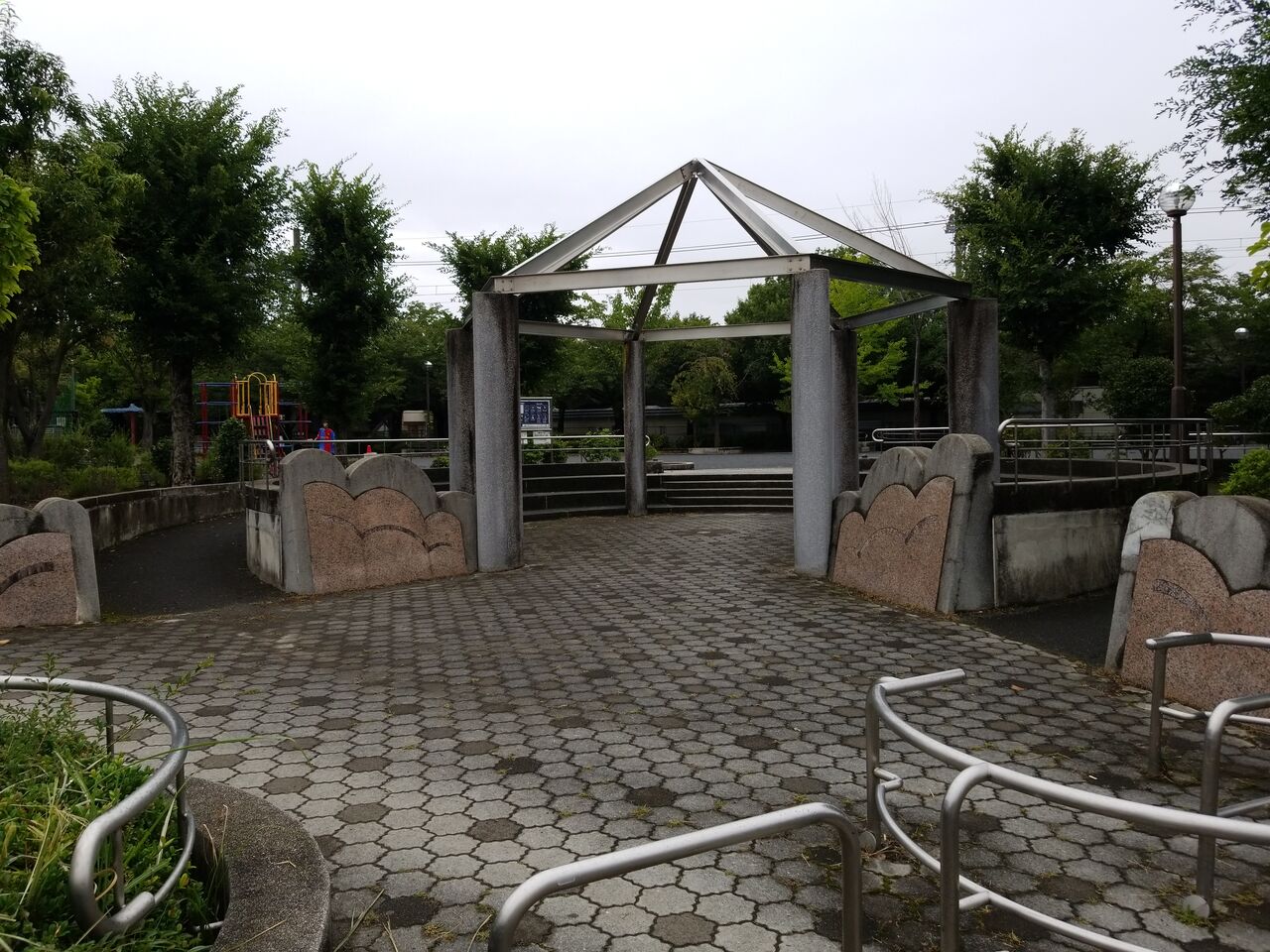 643. 別所ふれあい公園(東京都八王子市別所一丁目) 東京公園行ってみる 643. 別所ふれあい公園(東京都八王子市別所一丁目) 東京公園行ってみる