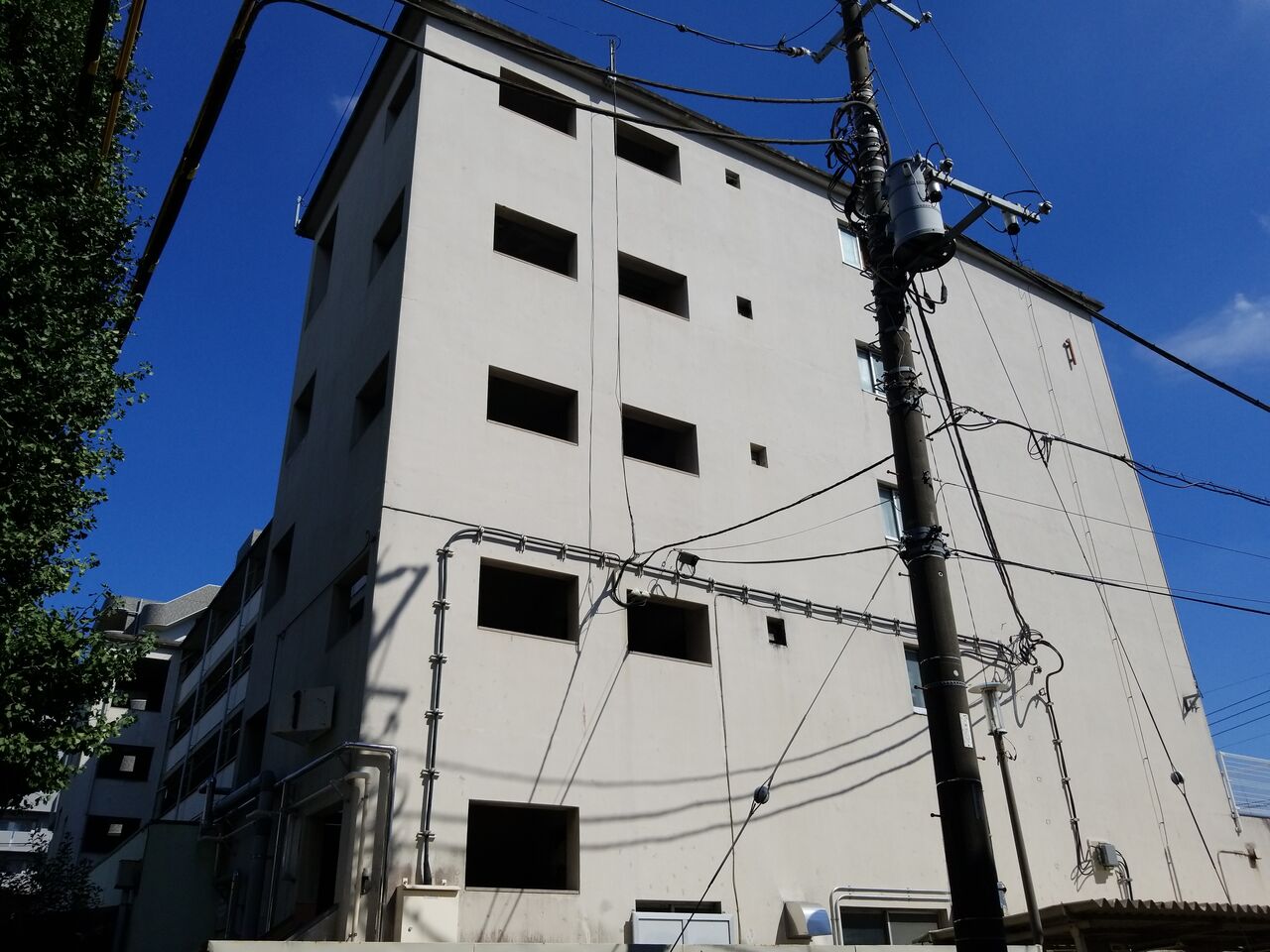 1917. 都営府中美好町二丁目アパート(東京都府中市美好町二丁目) 東京都を中心とした公園巡り 1917. 都営府中美好町二丁目アパート(東京都府中市美好町二丁目) 東京都を中心とした公園巡り