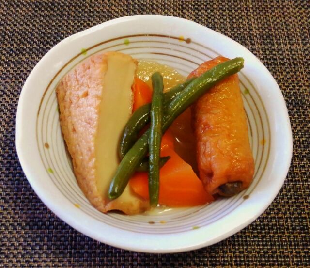 久しぶりの大きくて脂がのった縞ほっけ 大根と練り天ぷらの炊いたの 水は方円の器に随う