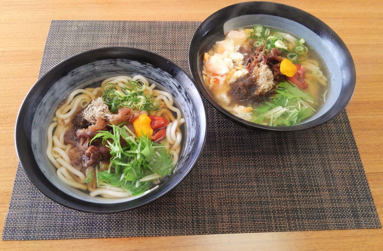 はい 単品メニュー 溶きたまご入り肉うどん 水は方円の器に随う