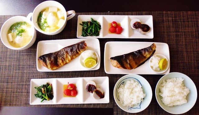 縞ほっけのちゃちほこ 小さいおかず３品ほうれん草の簡単胡麻和え 水は方円の器に随う