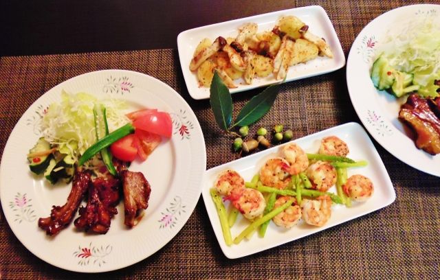 お肉と海老の献立 海老とアスパラガスのスパイスソテー 水は方円の器に随う