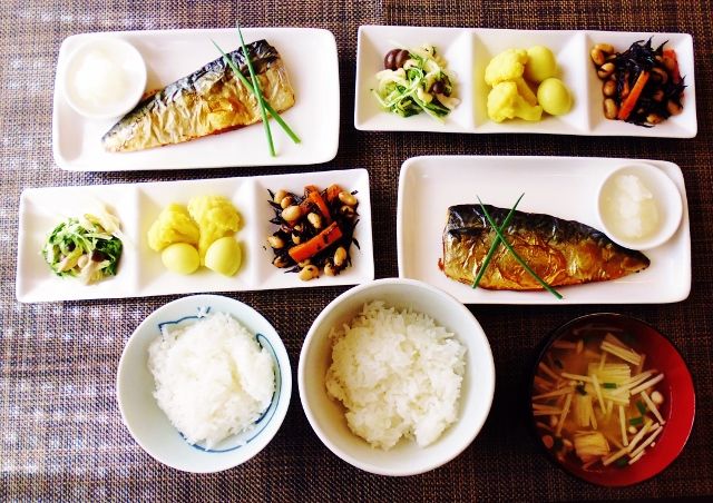 小さいおかず3品と焼き魚の皮をぷっくり仕上げましょう兼用ごはん 水は方円の器に随う 小さいおかず3品と焼き魚の皮をぷっくり仕上げましょう兼用ごはん 水は方円の器に随う
