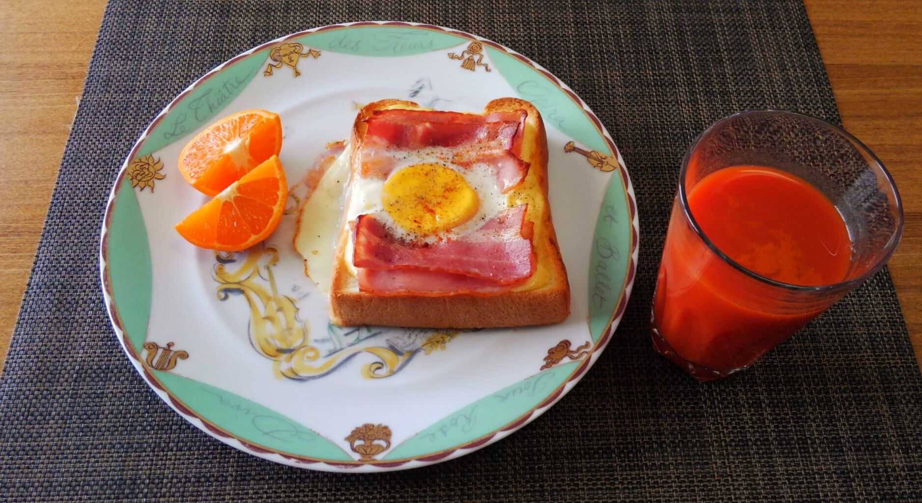 ぼーっと うっかり ベーコンエッグラピュタパン 水は方円の器に随う ぼーっと うっかり ベーコンエッグラピュタパン 水は方円の器に随う