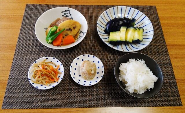 写真がない 圧力鍋deこんにゃくと木耳の練天ぷらの炊いたの 水は方円の器に随う 写真がない 圧力鍋deこんにゃくと木耳の練天ぷらの炊いたの 水は方円の器に随う