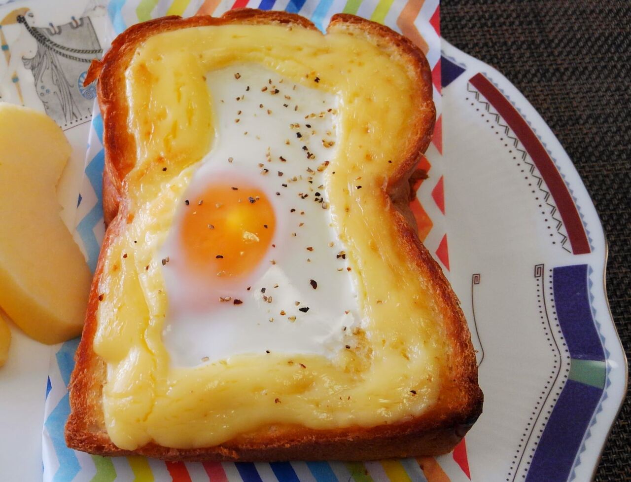 基本に戻って半熟たまごとろっとろラピュタパン 水は方円の器に随う 基本に戻って半熟たまごとろっとろラピュタパン 水は方円の器に随う