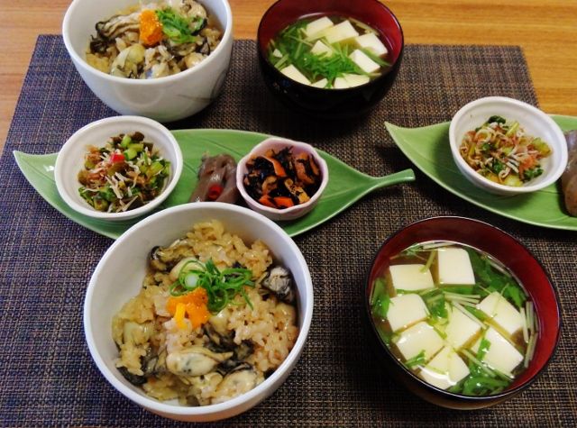 牡蠣ごはんいっぱい食べるぞ 笑 水は方円の器に随う