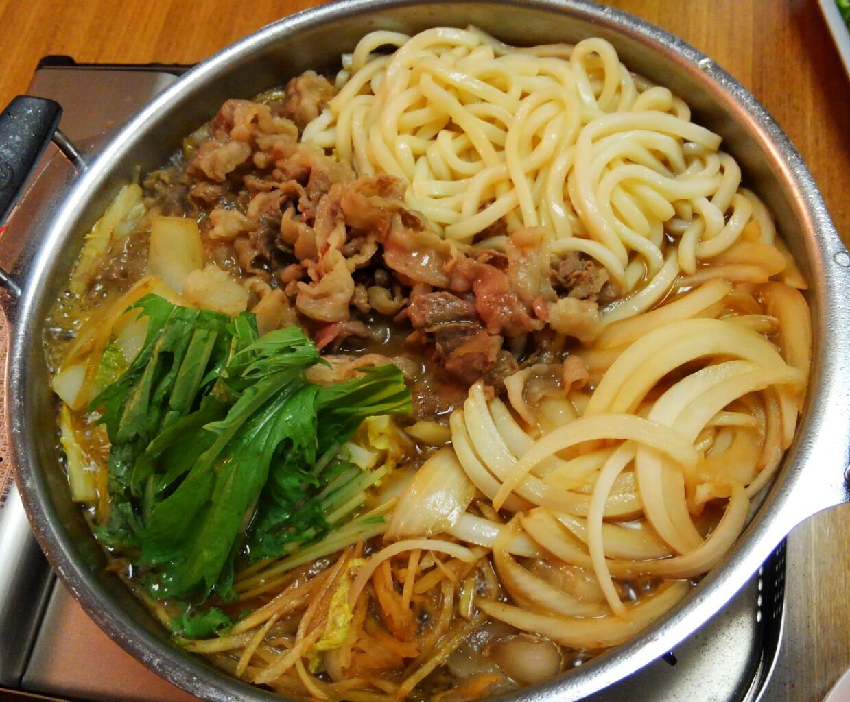 リクエストを強行した買い物前晩御飯 なんちゃってすき焼きうどん 水は方円の器に随う