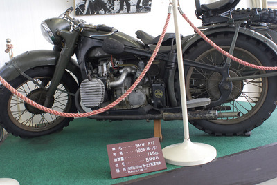 bmwr12_0014