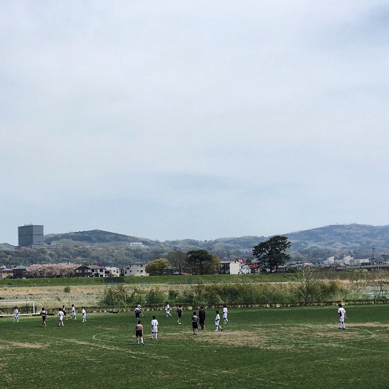 秦野fcロンドリーナとの練習試合で開成水辺スポーツ公園へ 湘南に住むパパのサッカー応援ブログ