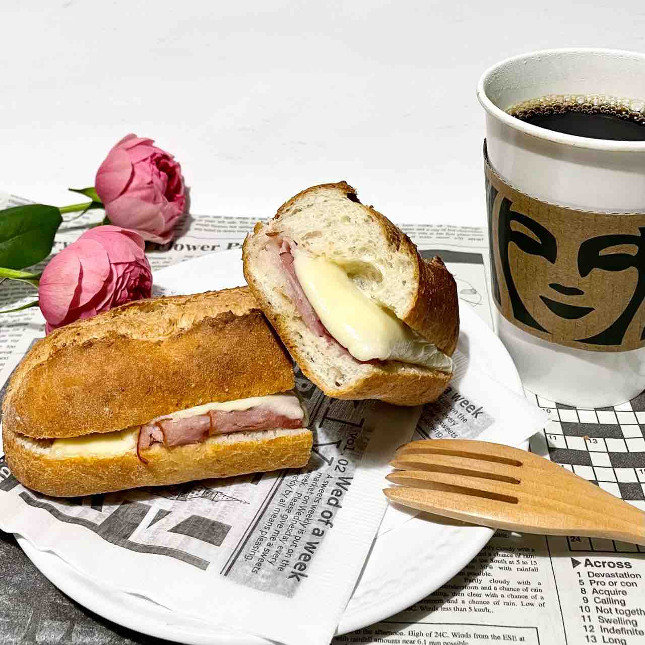 スターバックスミーナ天神店 元日の朝の朝食は ハム マリボーチーズ石窯フィローネ Nagatakのブログ