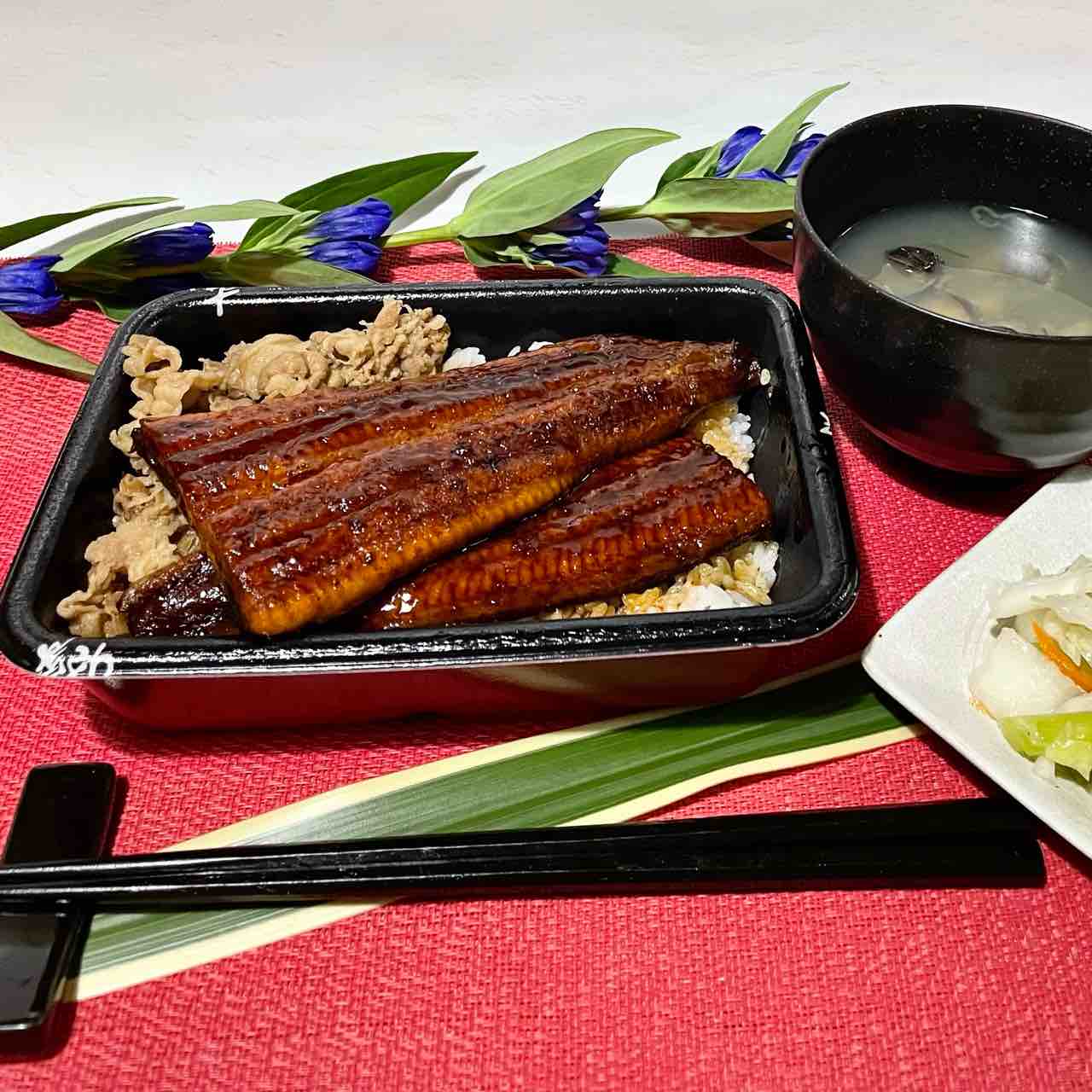 すき家 今夜の夕食は すき家のうな牛丼 Nagatakのブログ