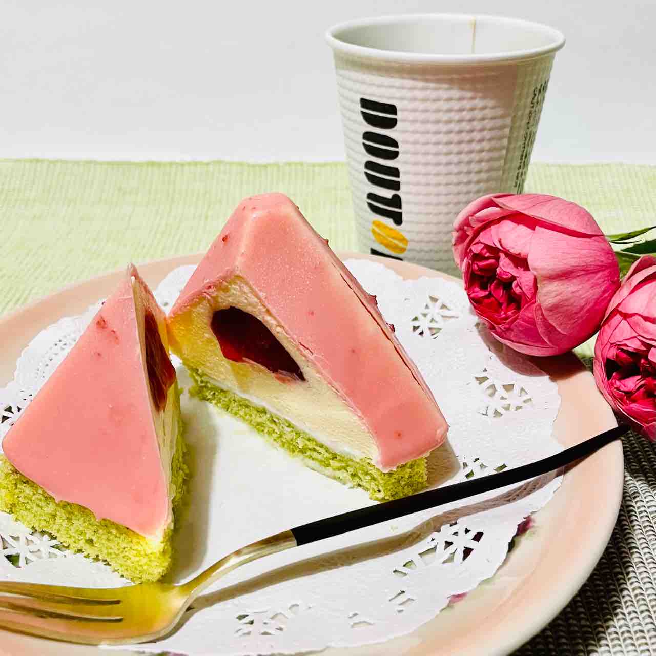 ドトール福岡新天町店 今日のオヤツは ピラミッドケーキいちご Nagatakのブログ ドトール福岡新天町店 今日のオヤツは ピラミッドケーキいちご Nagatakのブログ